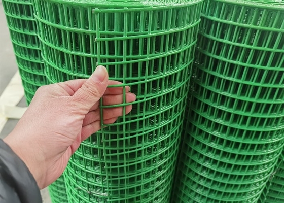 το PVC μήκους 25x25mm 10m έντυσε την ενωμένη στενά χαλύβδινων συρμάτων περίφραξη πλέγματος κήπων πλέγματος πράσινη